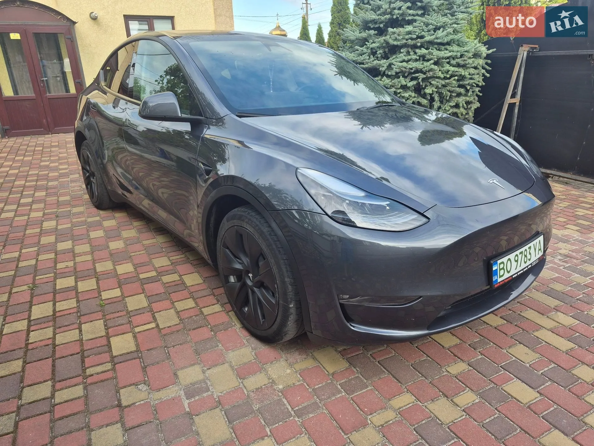 Tesla Model Y, 2023