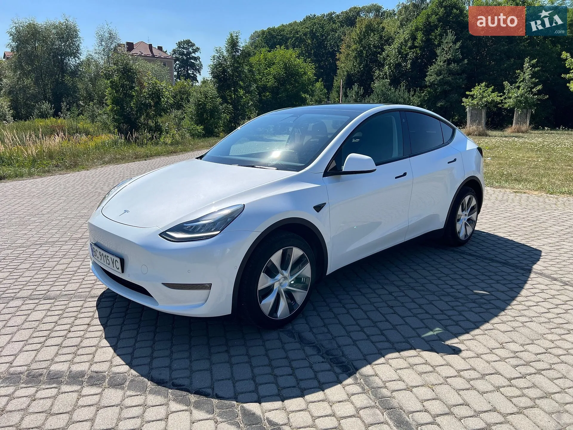 Tesla Model Y, 2021