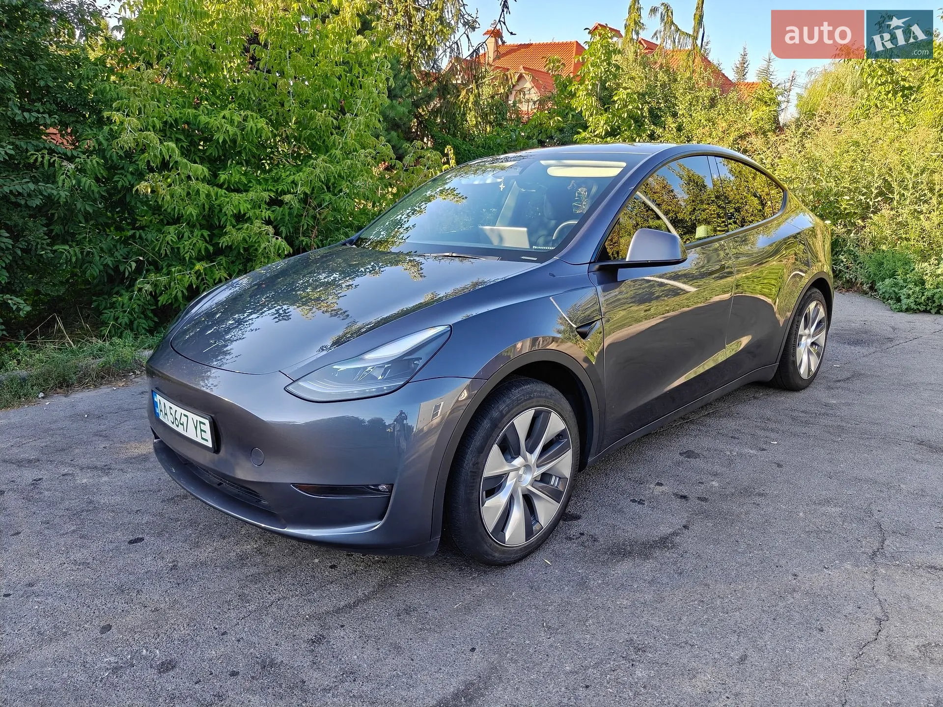 Tesla Model Y, 2023