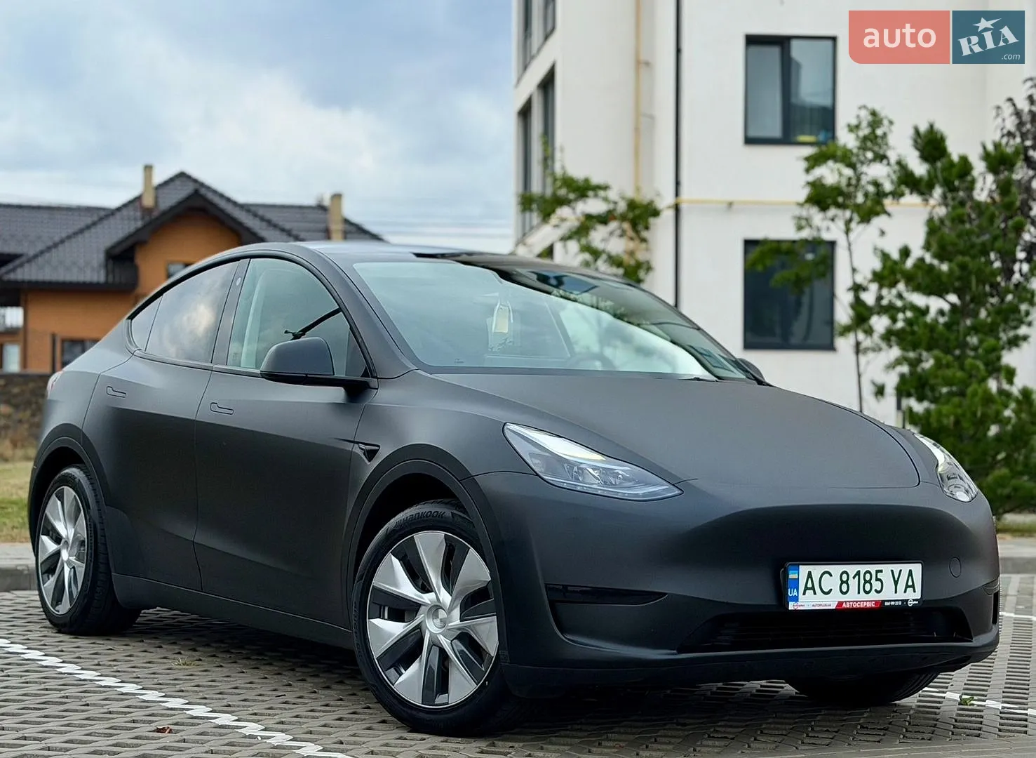 Tesla Model Y, 2023