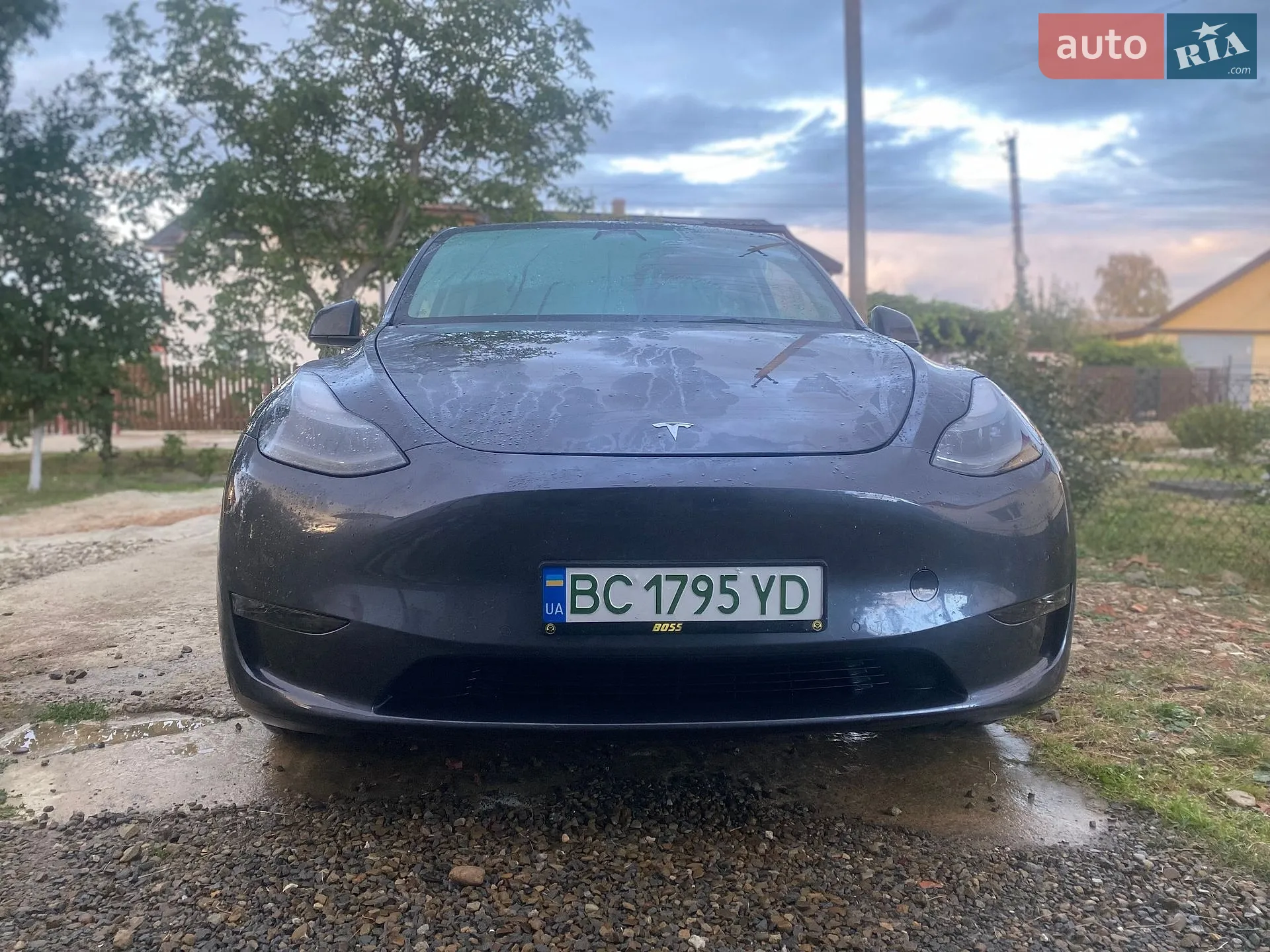 Tesla Model Y, 2022