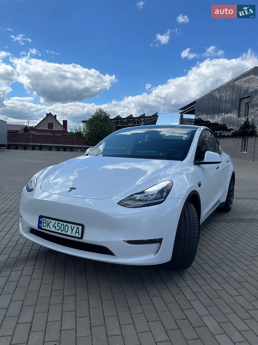Tesla Model Y, 2022