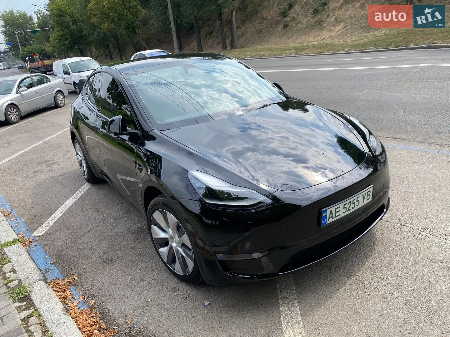 Tesla Model Y, 2023