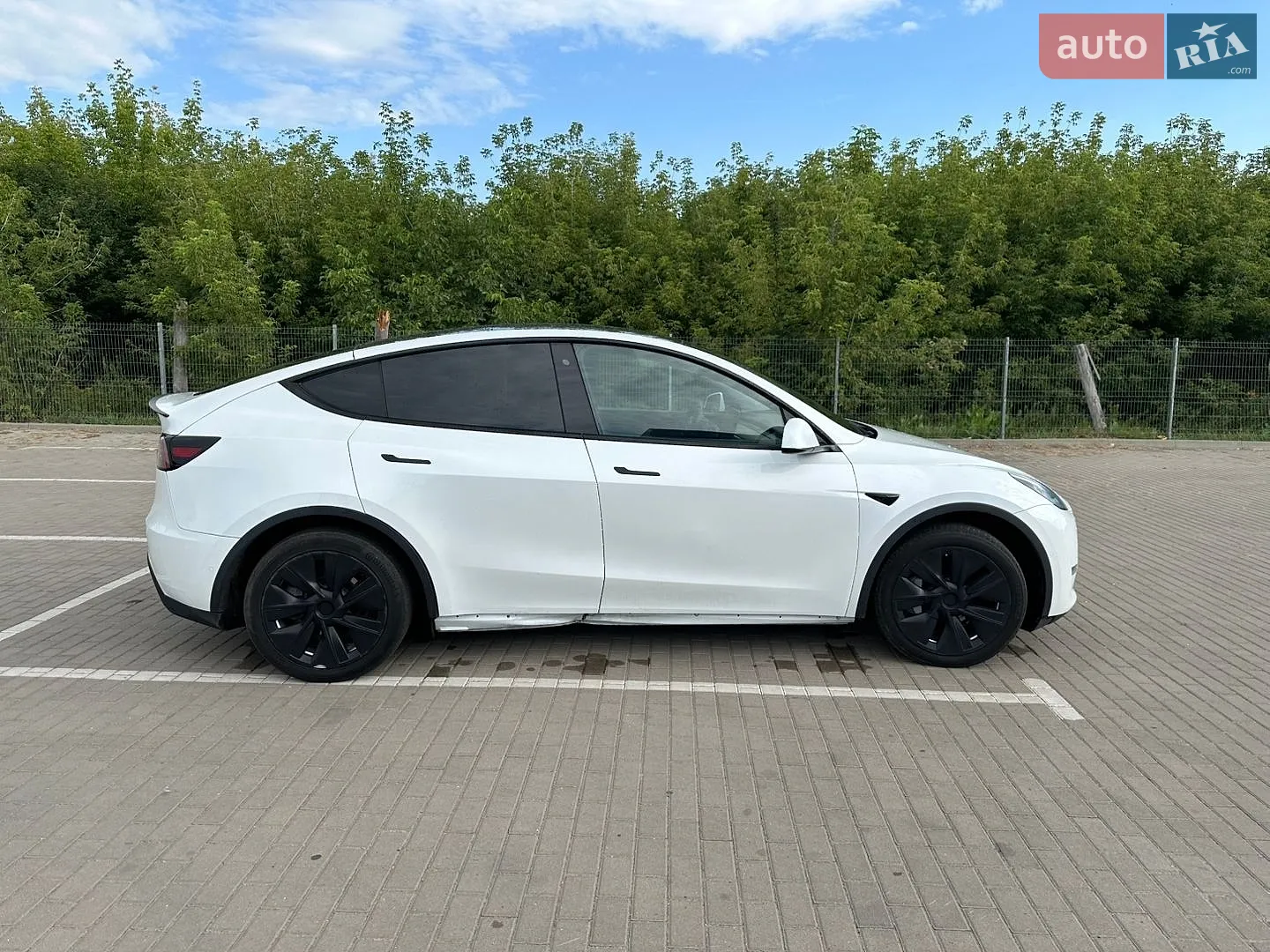 Tesla Model Y, 2020