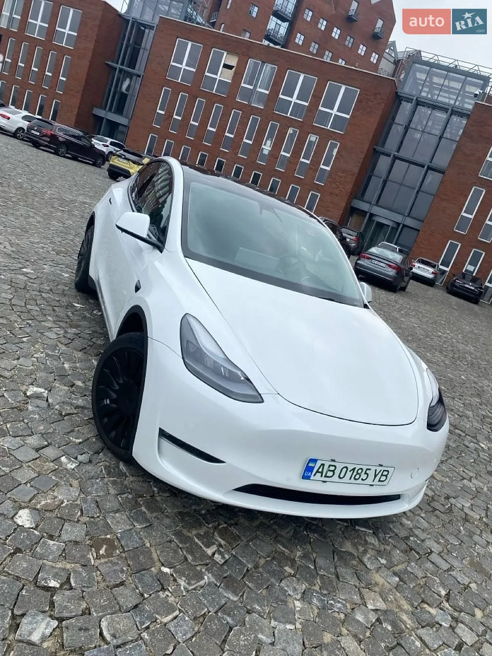 Tesla Model Y, 2021
