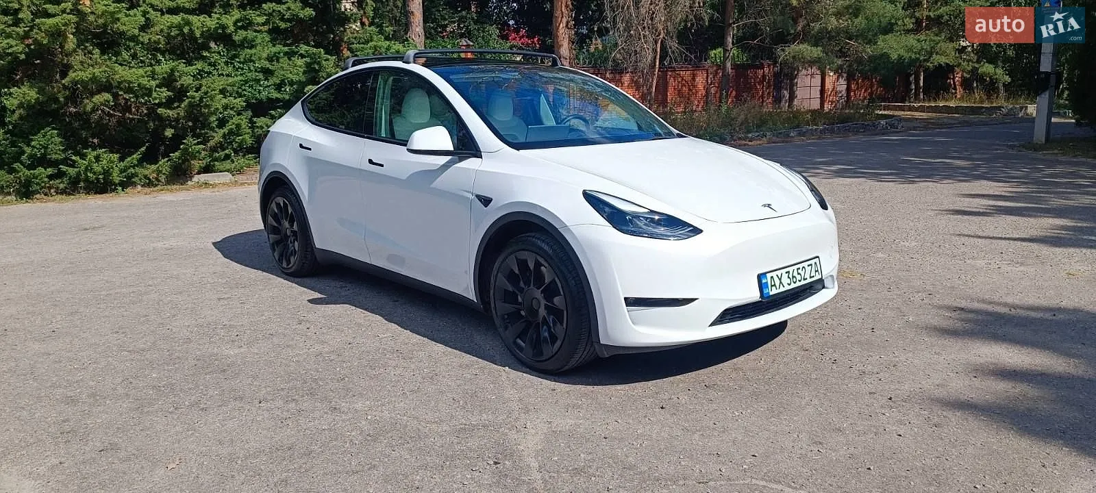 Tesla Model Y, 2023