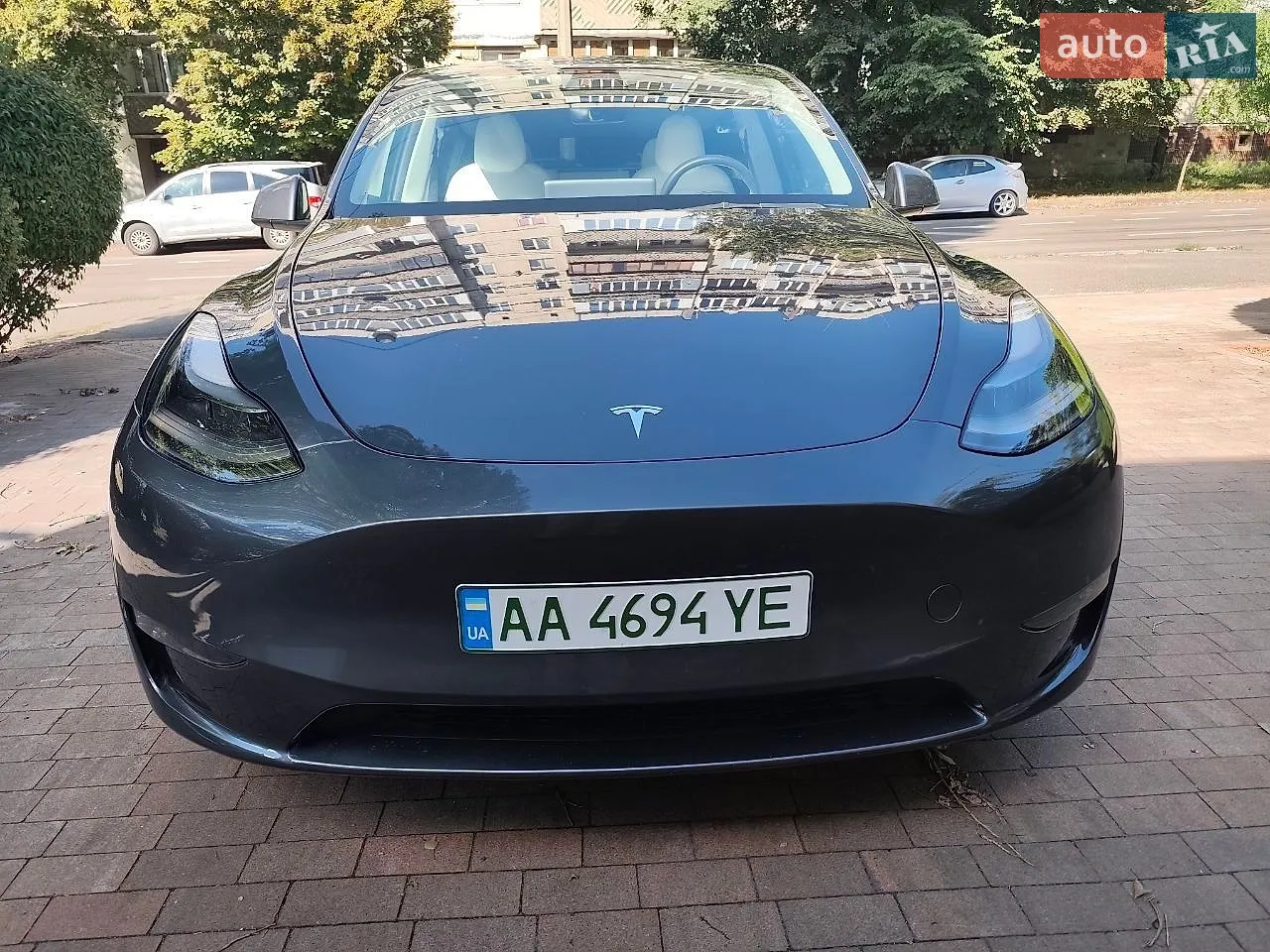 Tesla Model Y, 2023