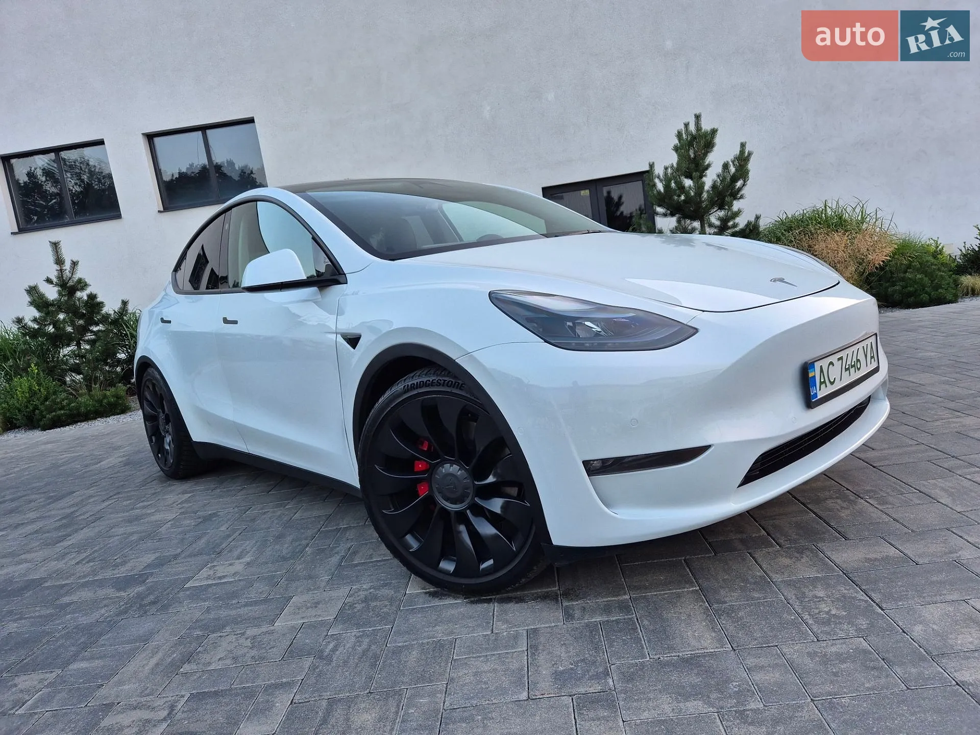 Tesla Model Y, 2022