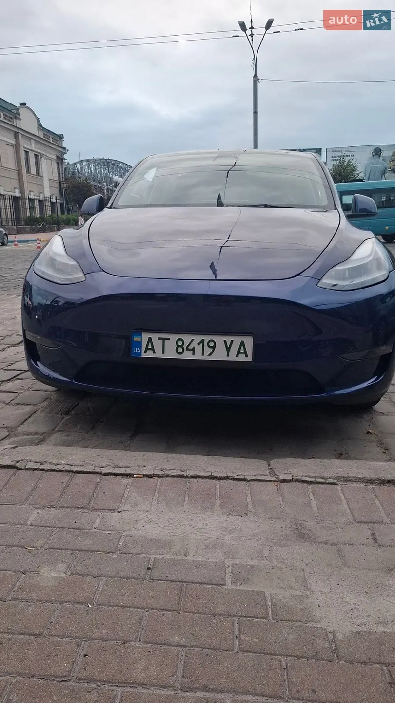 Tesla Model Y, 2023