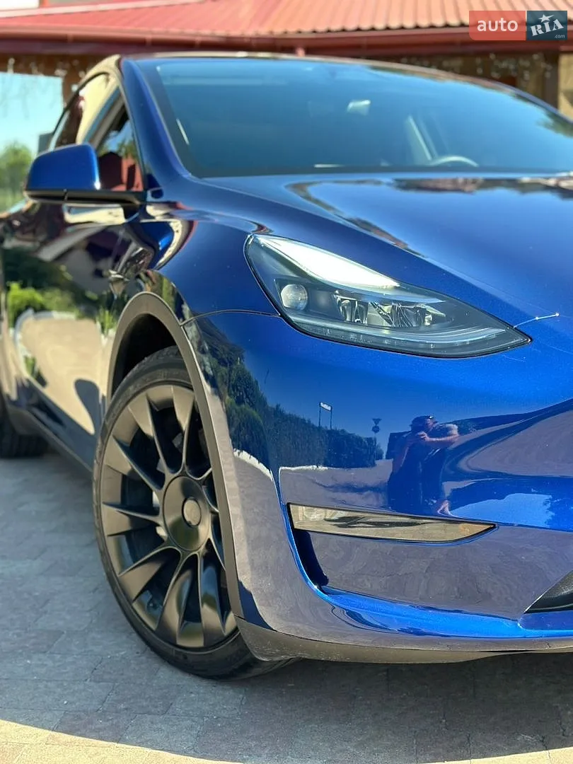 Tesla Model Y, 2023