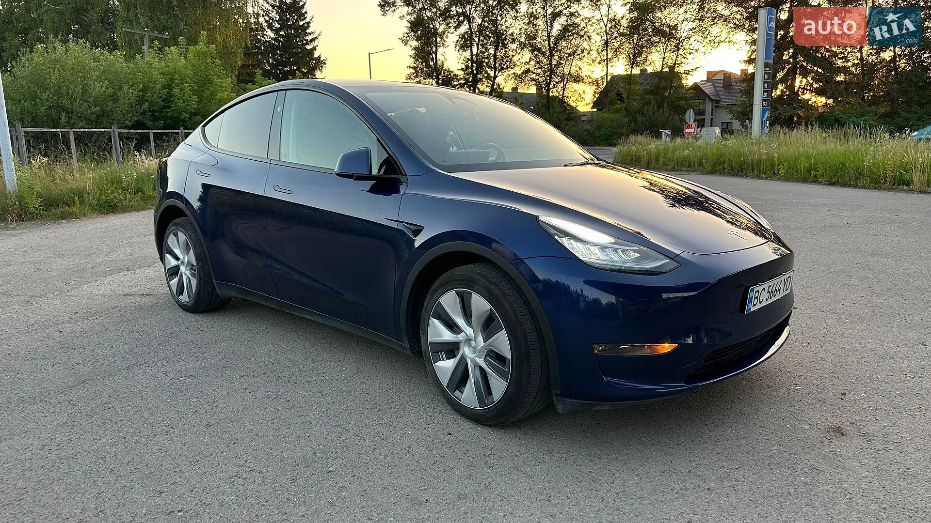 Tesla Model Y, 2023