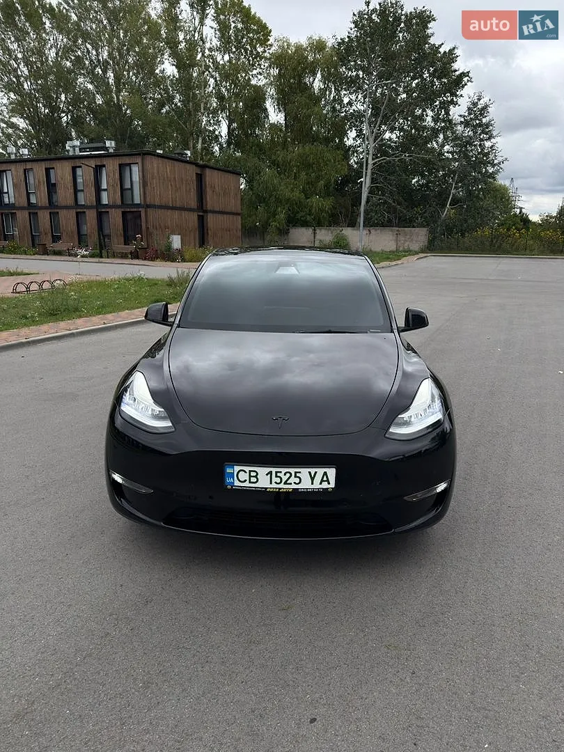 Tesla Model Y, 2021