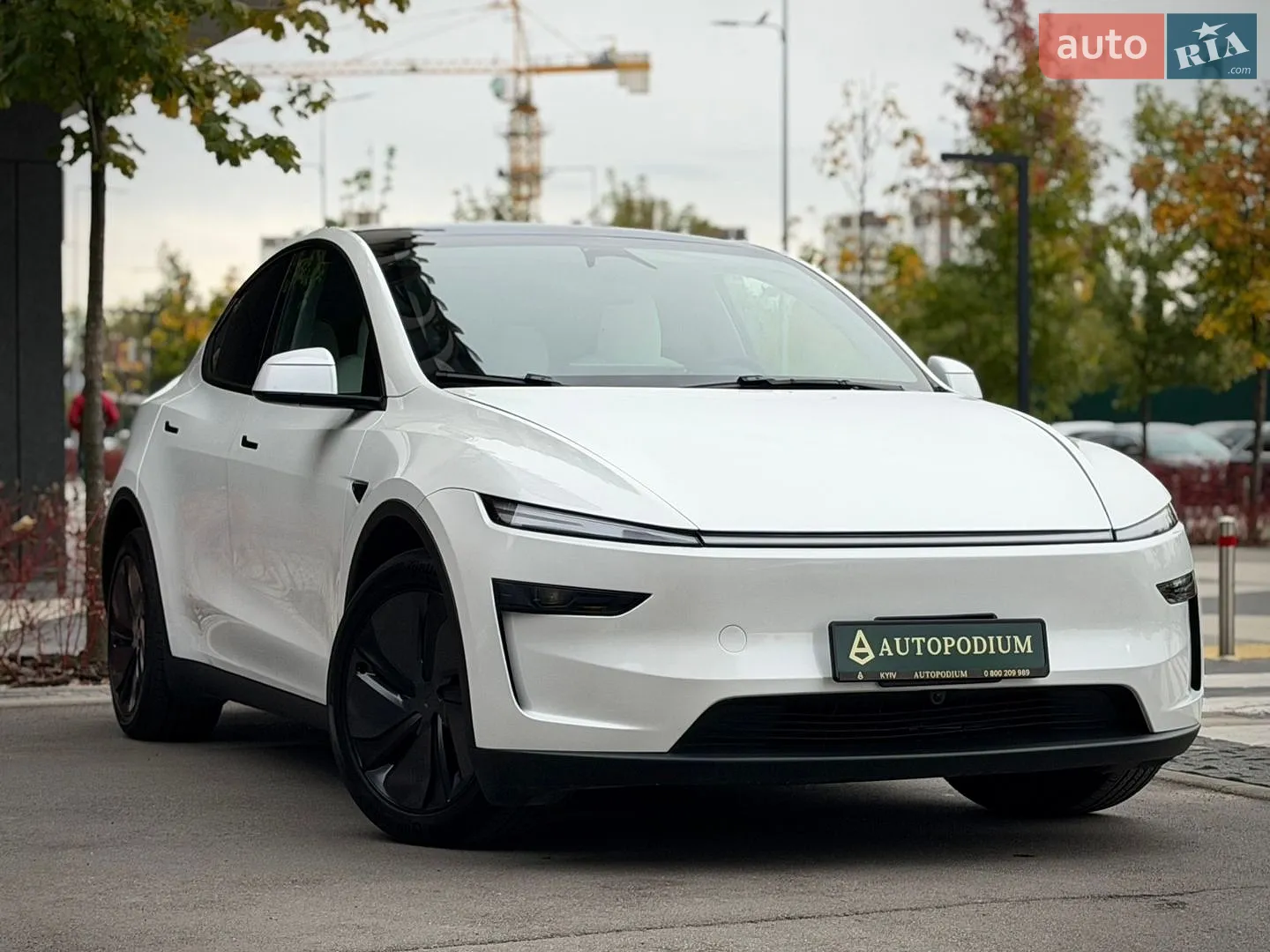 Tesla Model Y, 2025
