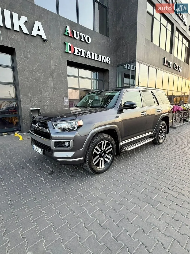 Toyota 4Runner, 2016