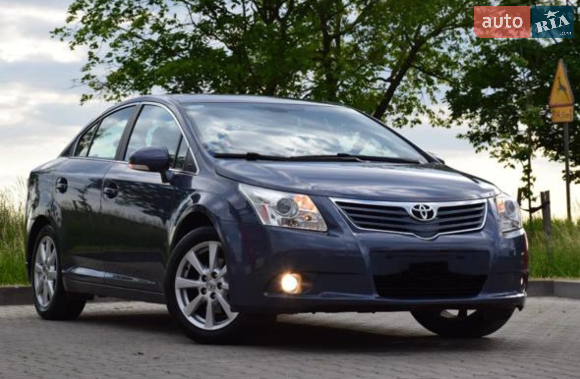 Toyota Avensis, 2011
