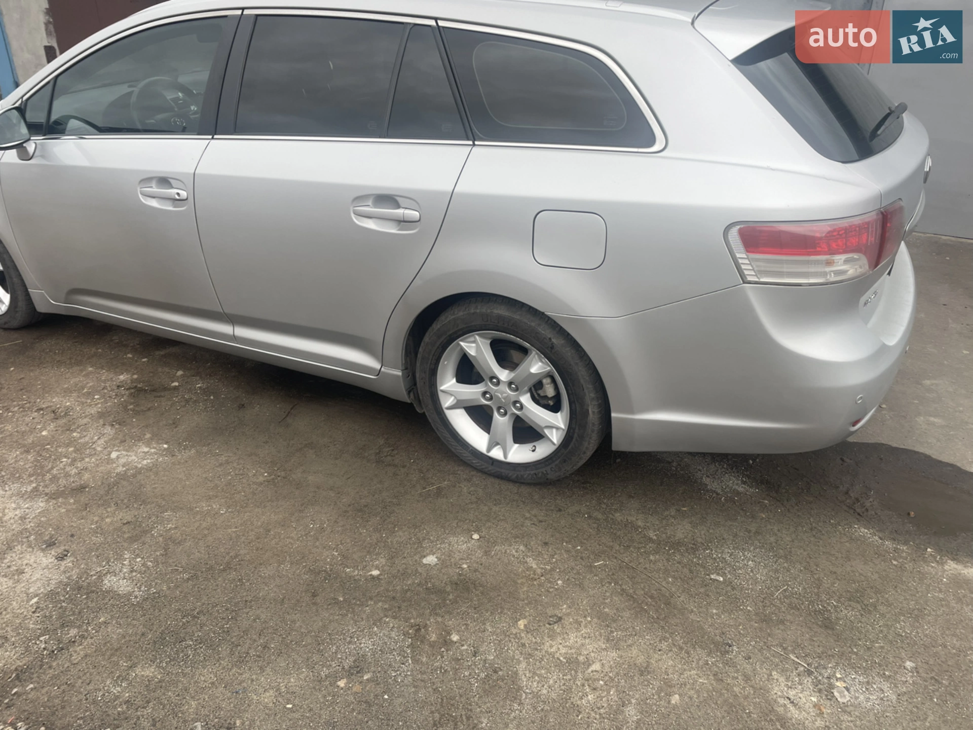 Toyota Avensis, 2009