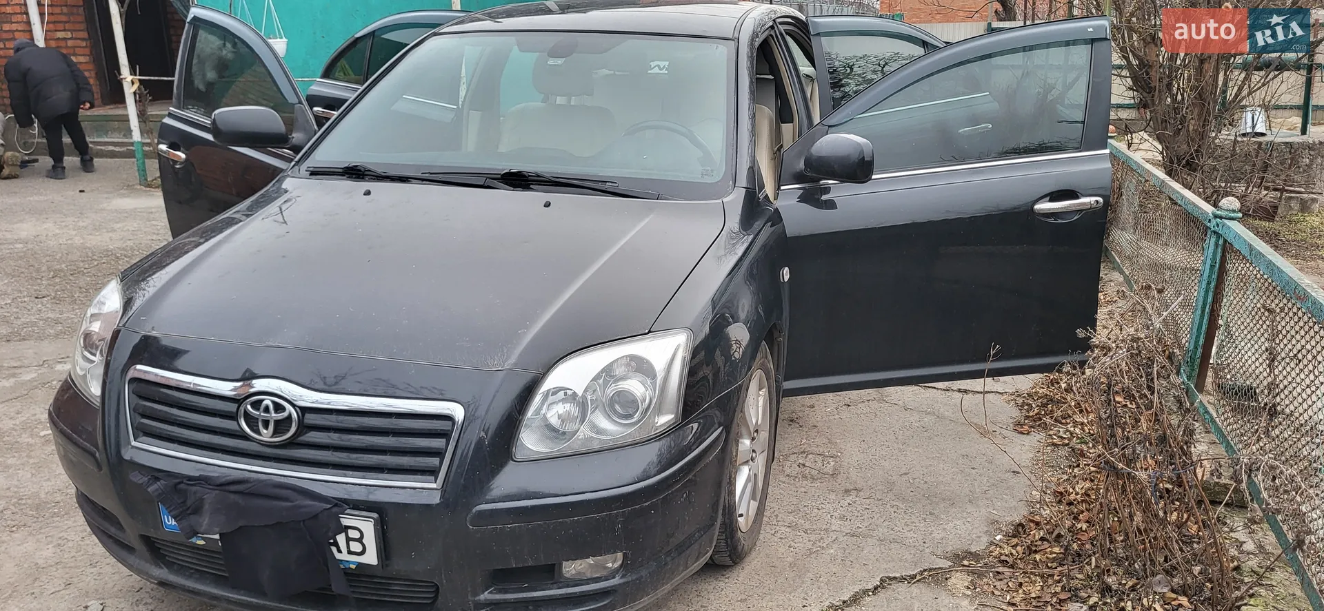 Toyota Avensis, 2004