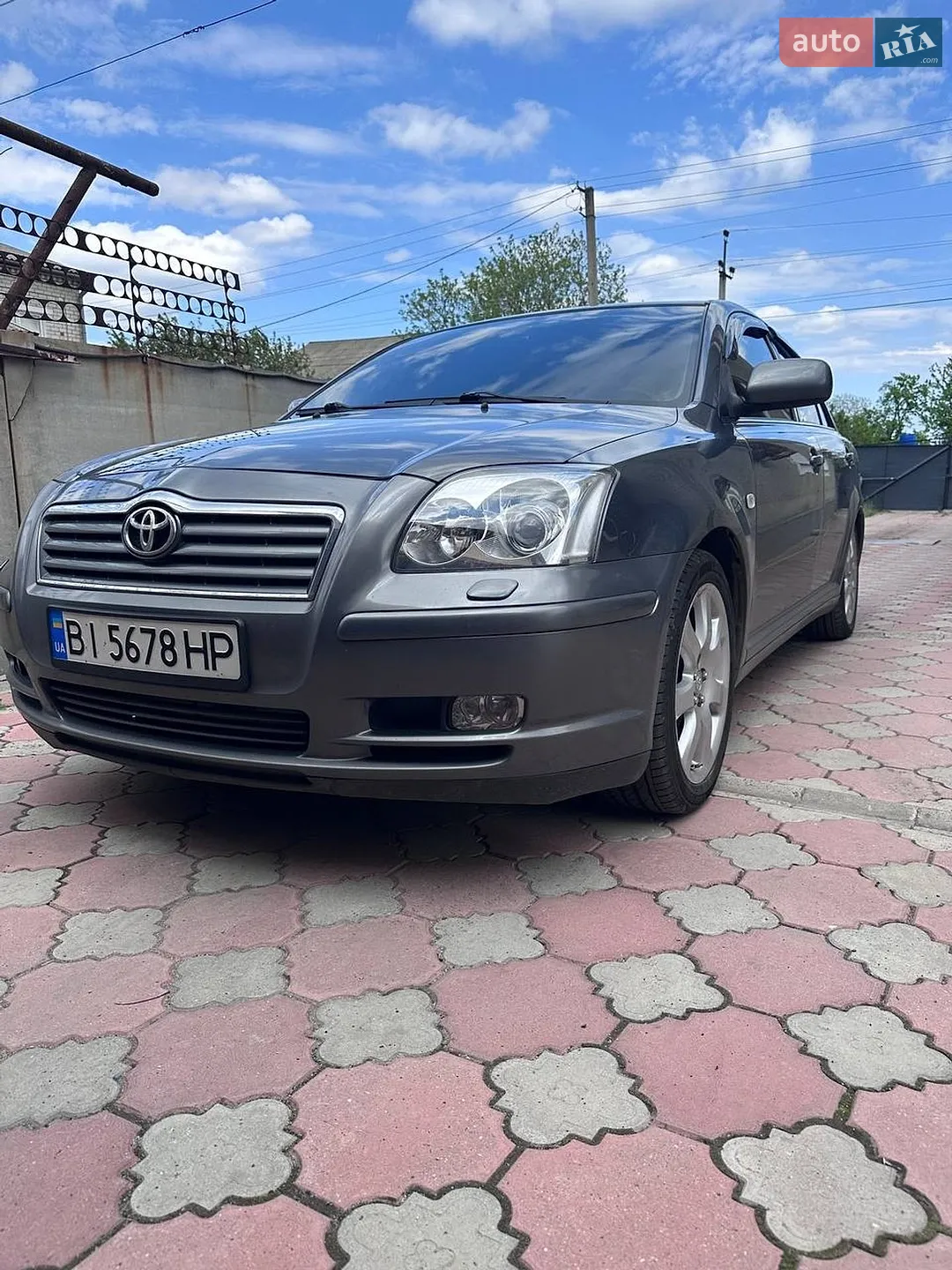 Toyota Avensis, 2005