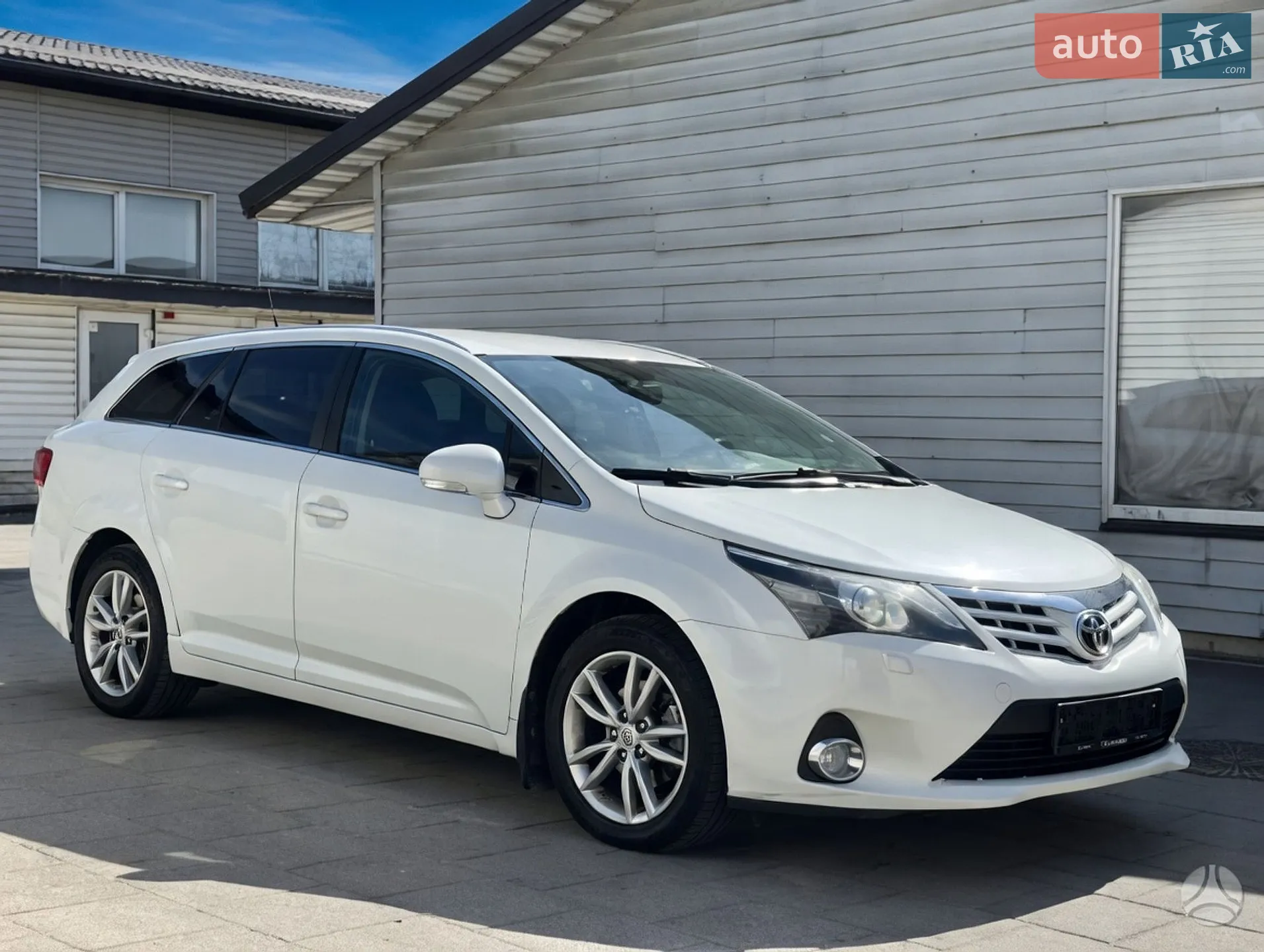Toyota Avensis, 2014