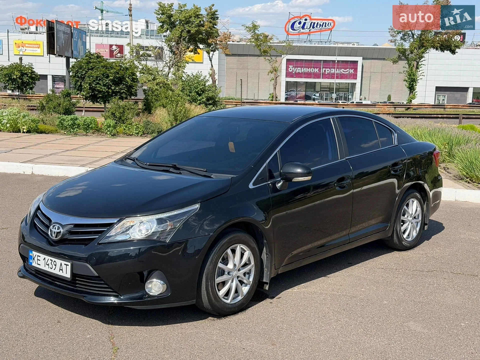 Toyota Avensis, 2012