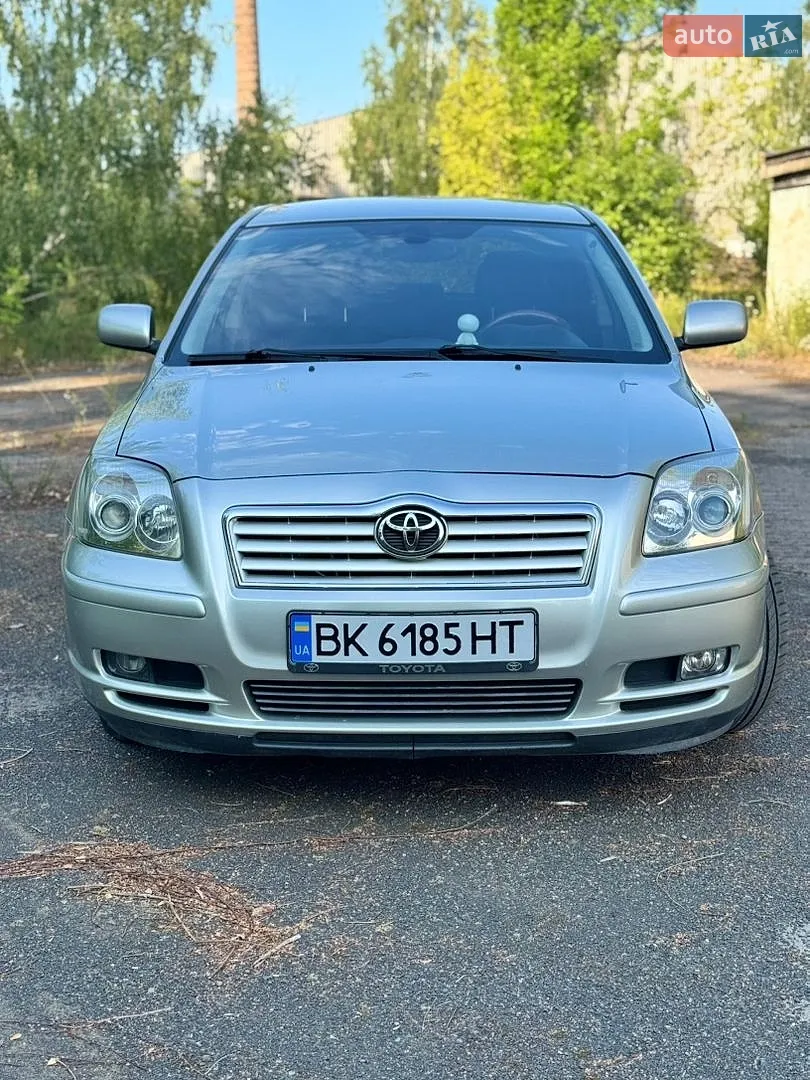 Toyota Avensis, 2005