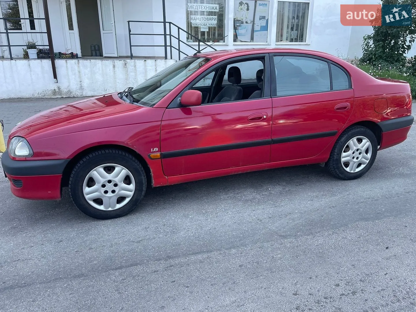 Toyota Avensis, 2000