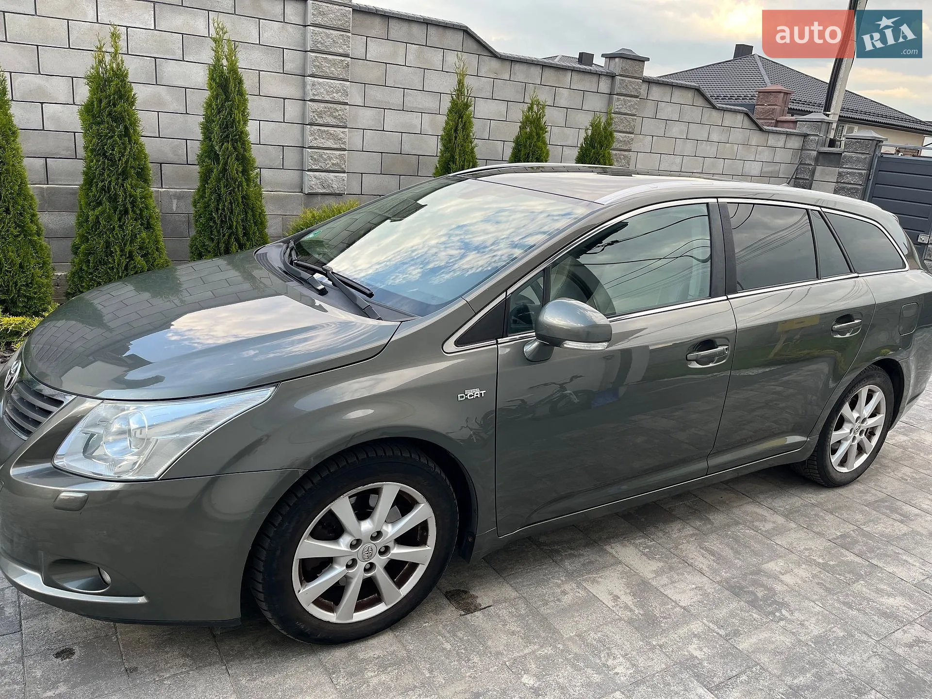 Toyota Avensis, 2009