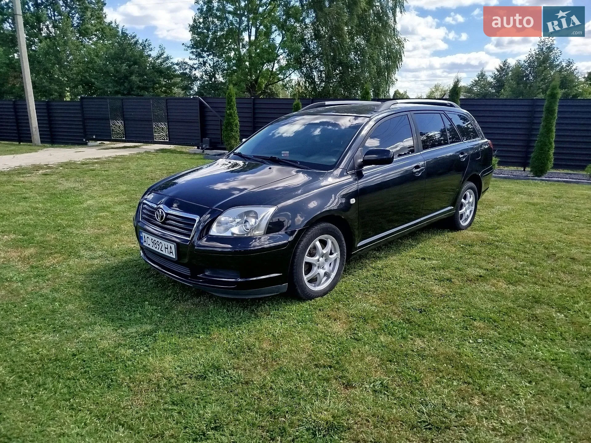 Toyota Avensis, 2004