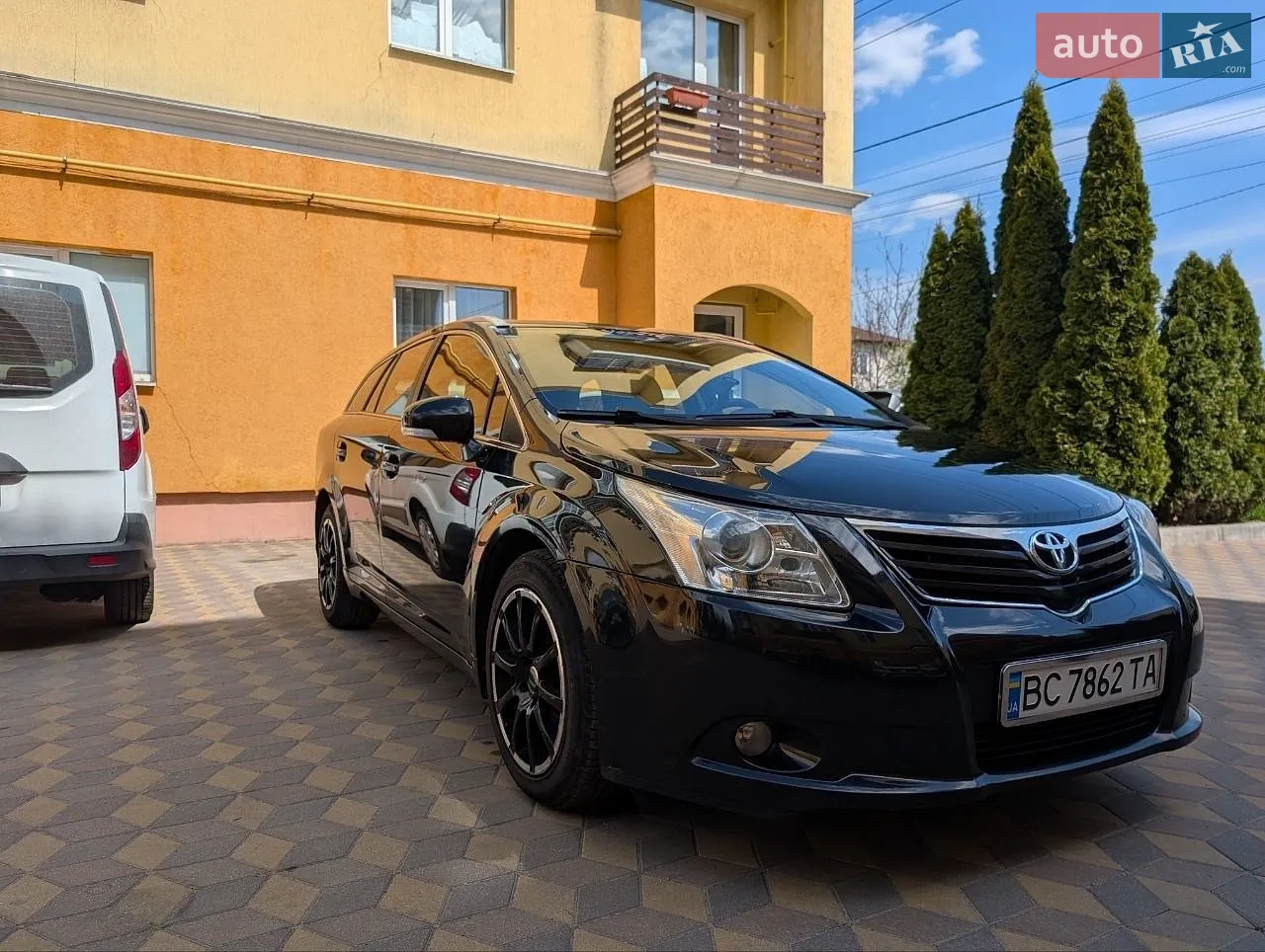 Toyota Avensis, 2010