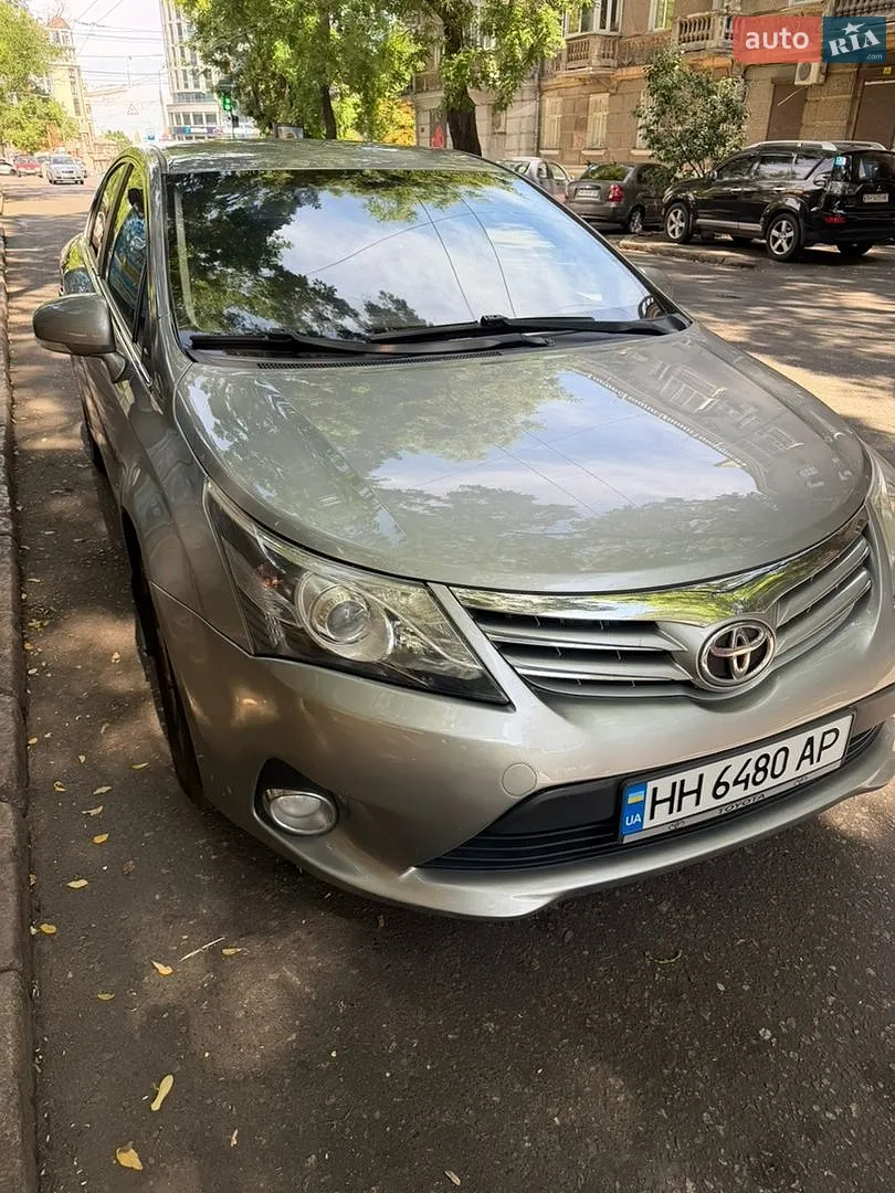 Toyota Avensis, 2012