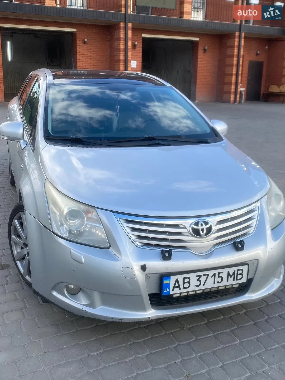 Toyota Avensis, 2011