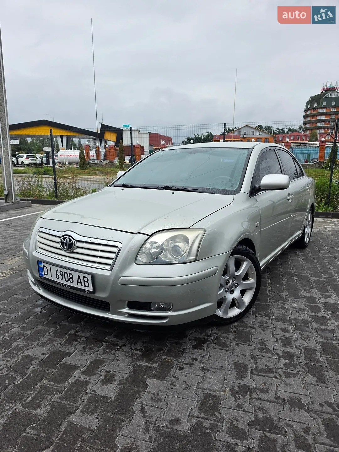 Toyota Avensis, 2005