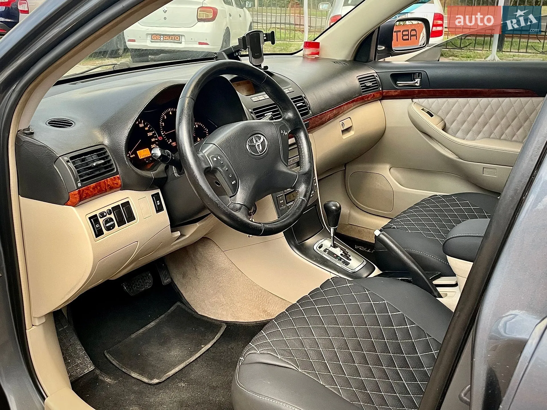 Toyota Avensis, 2006