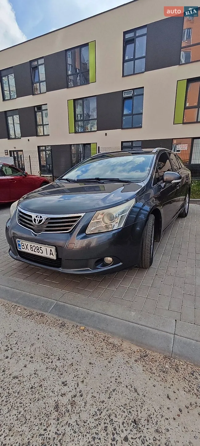 Toyota Avensis, 2010