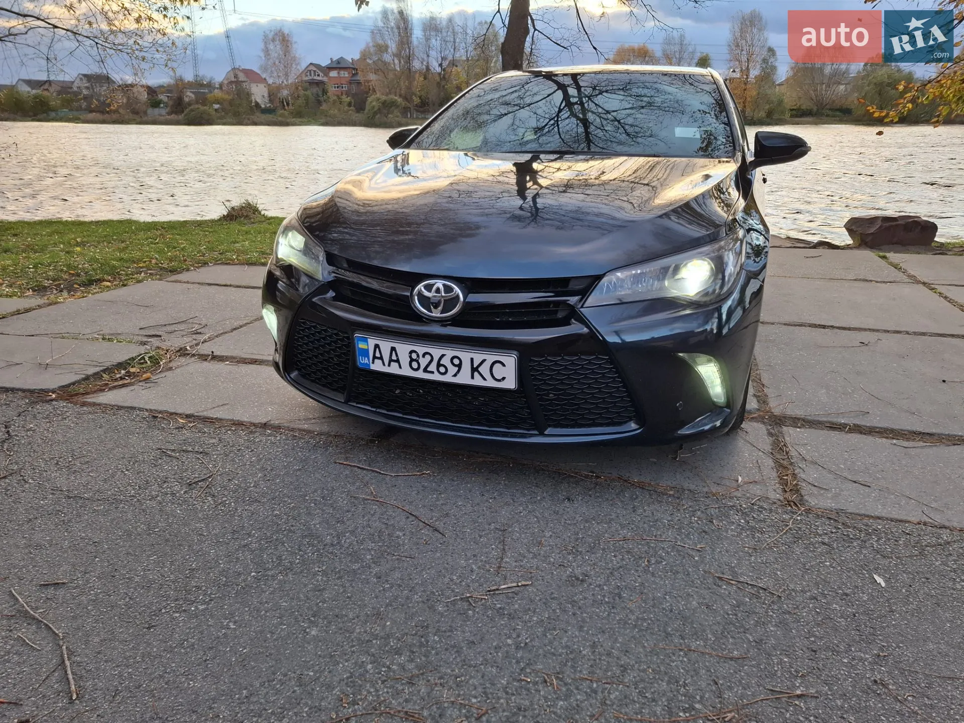Toyota Camry, 2016