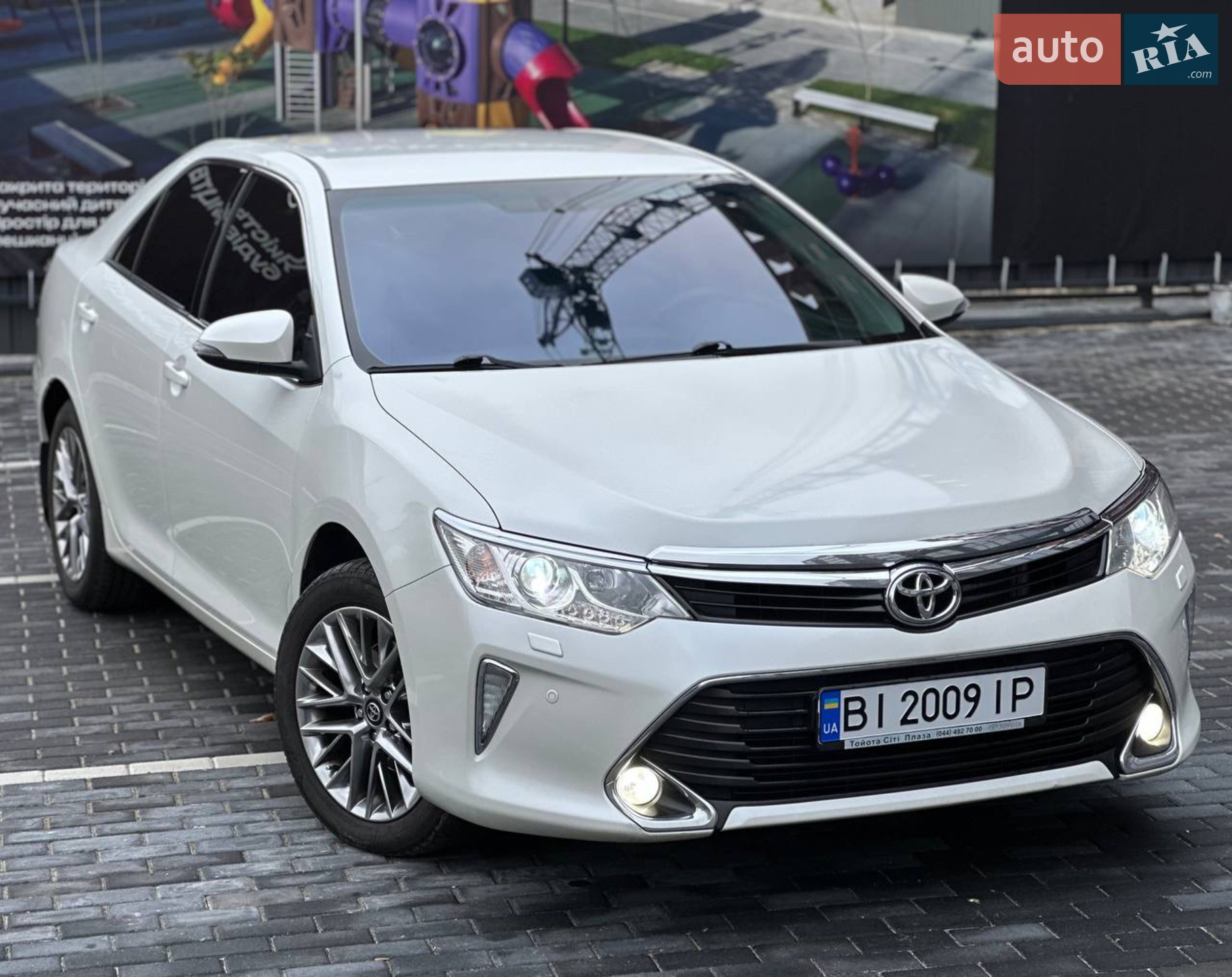Toyota Camry, 2016