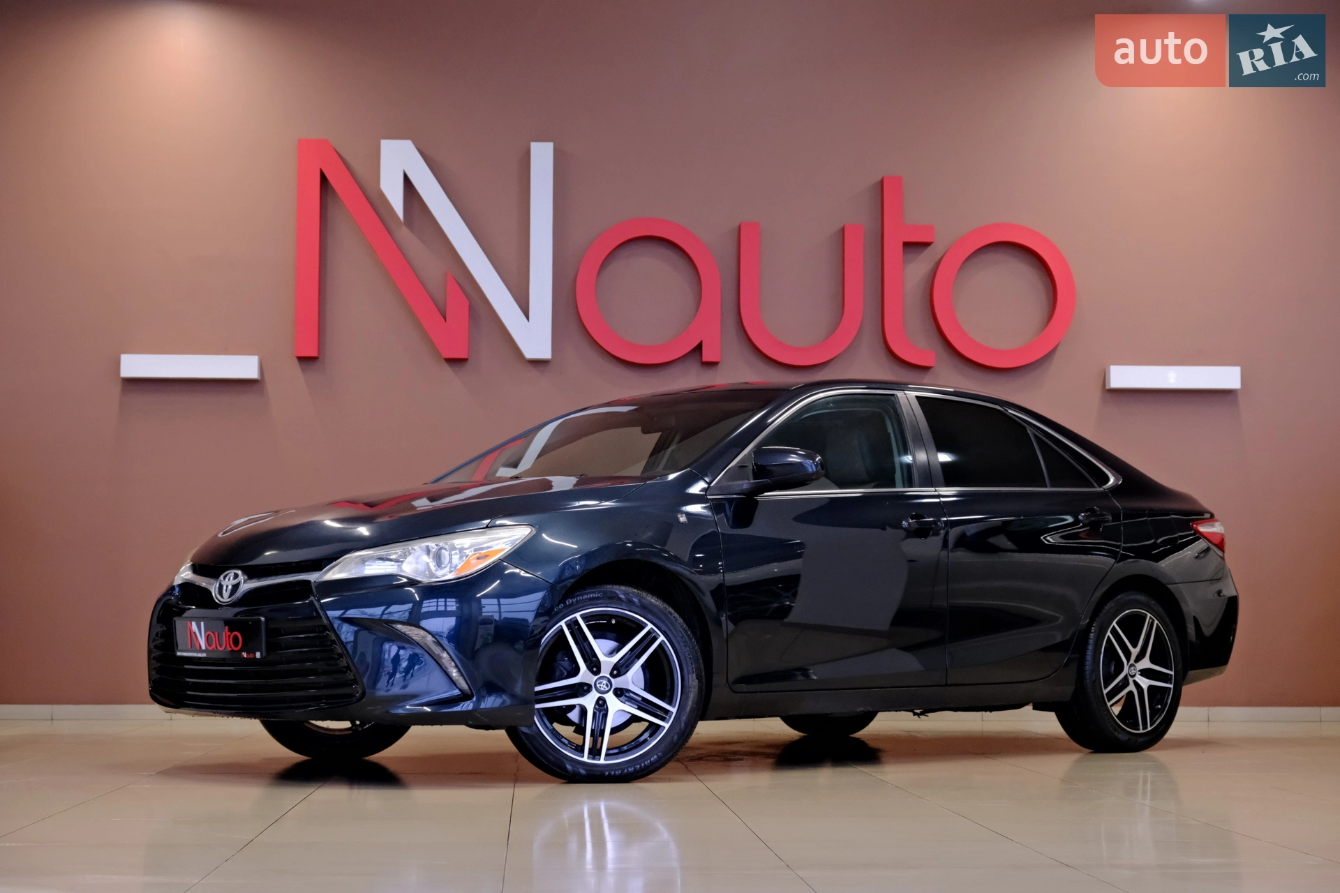 Toyota Camry, 2016