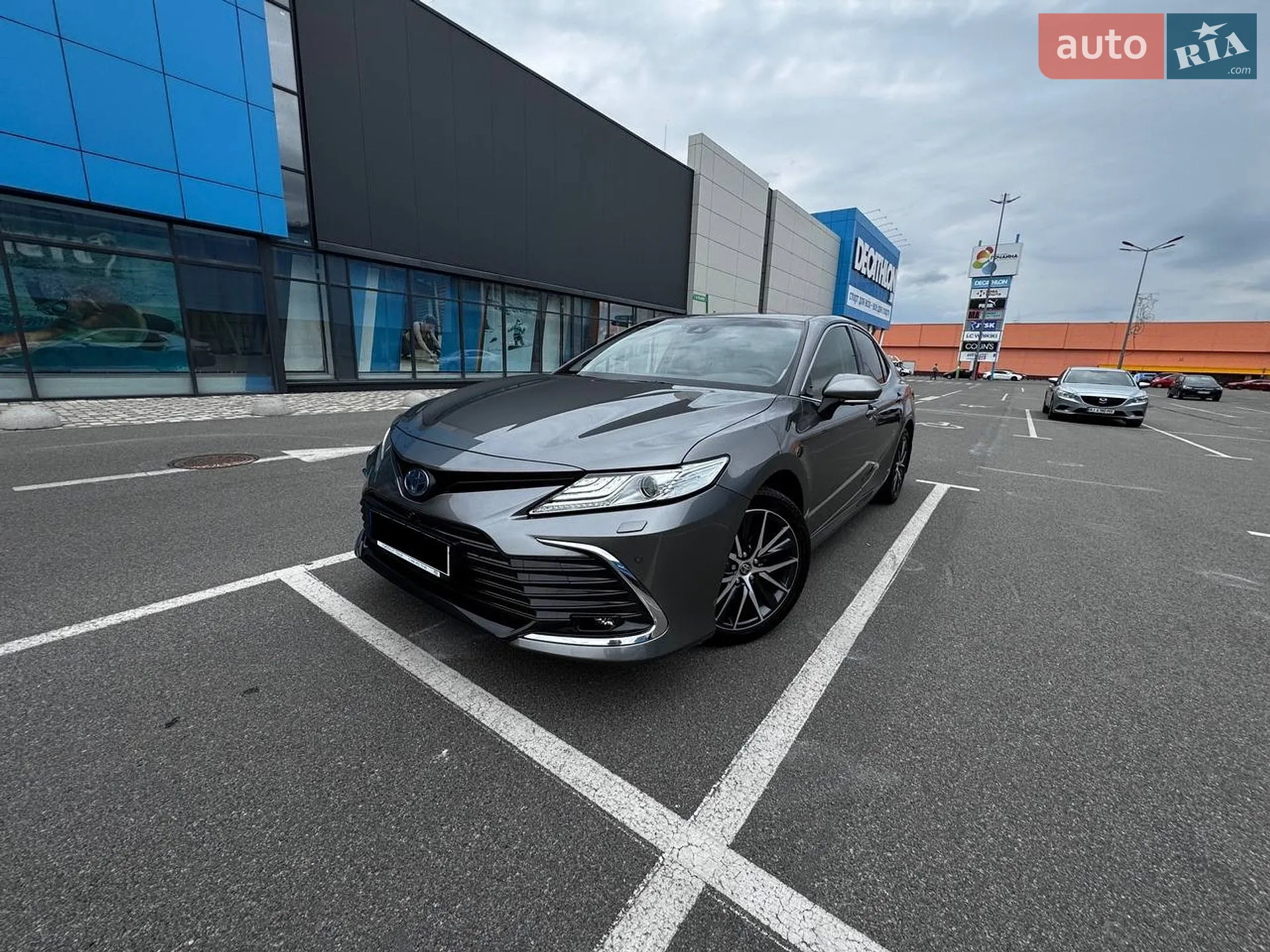 Toyota Camry, 2023