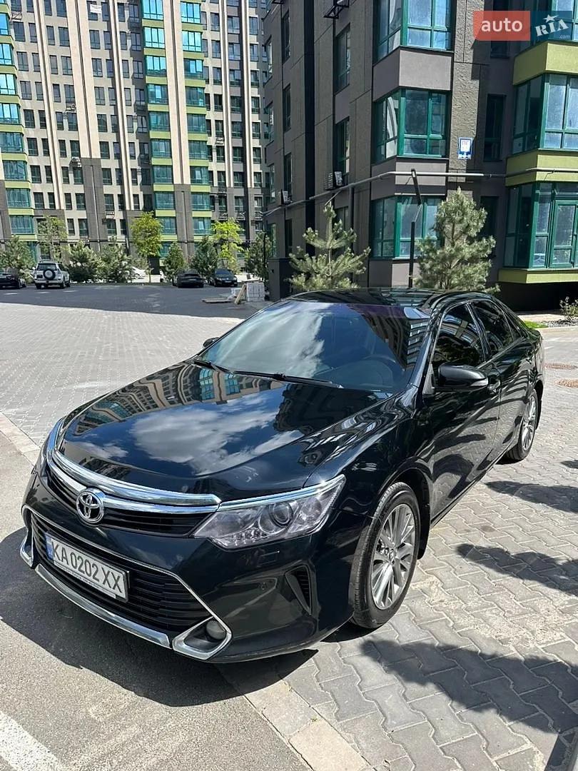 Toyota Camry, 2016