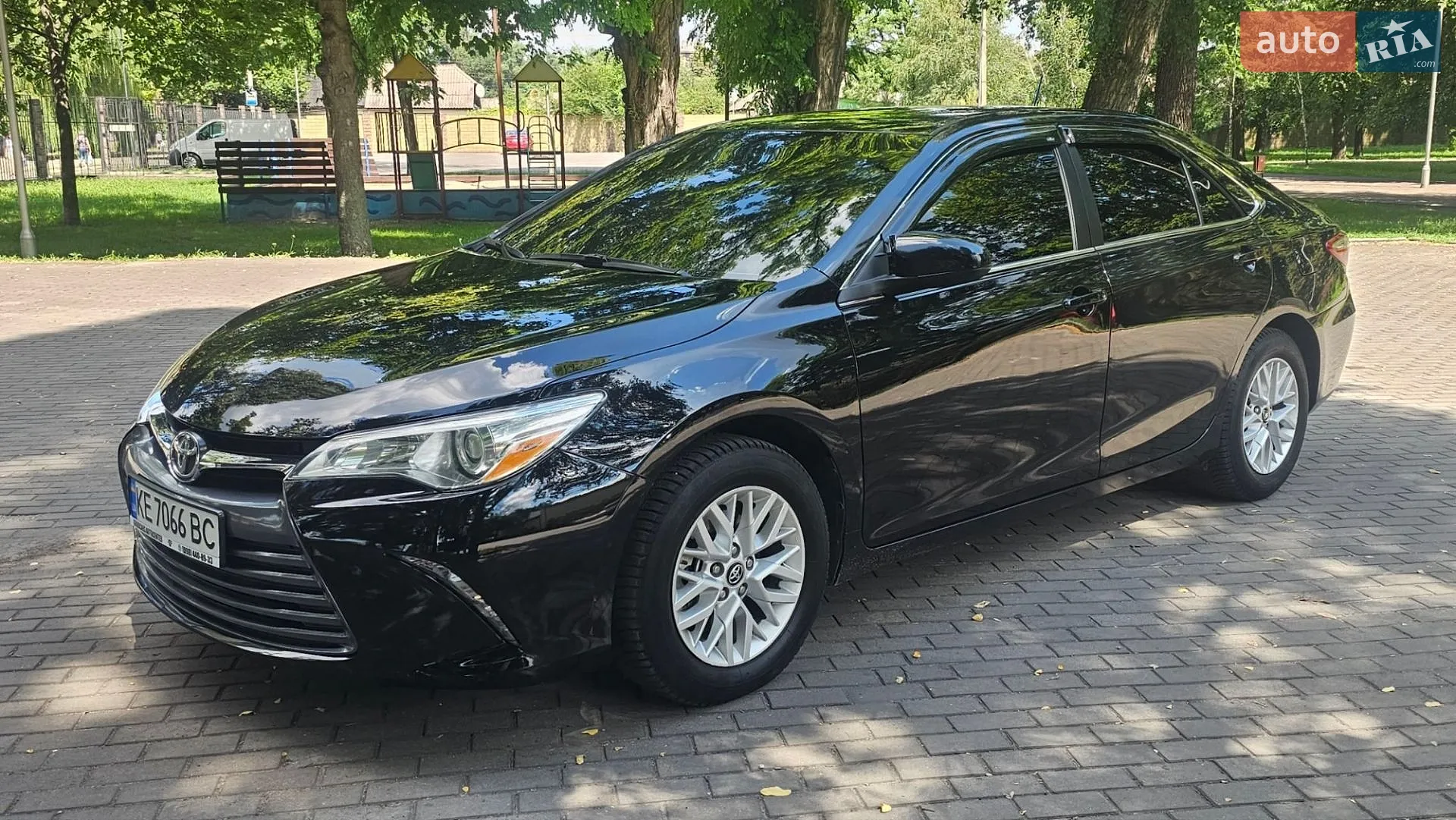 Toyota Camry, 2016