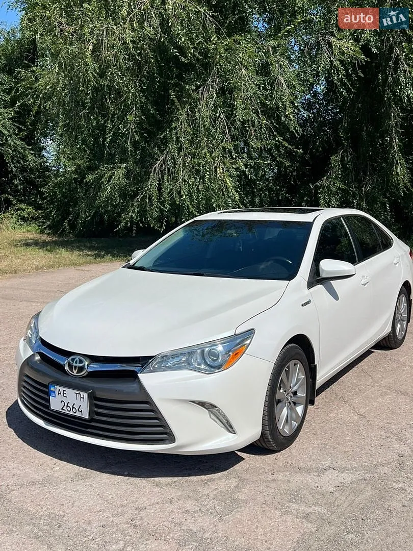 Toyota Camry, 2015