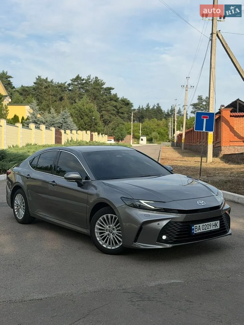 Toyota Camry, 2025