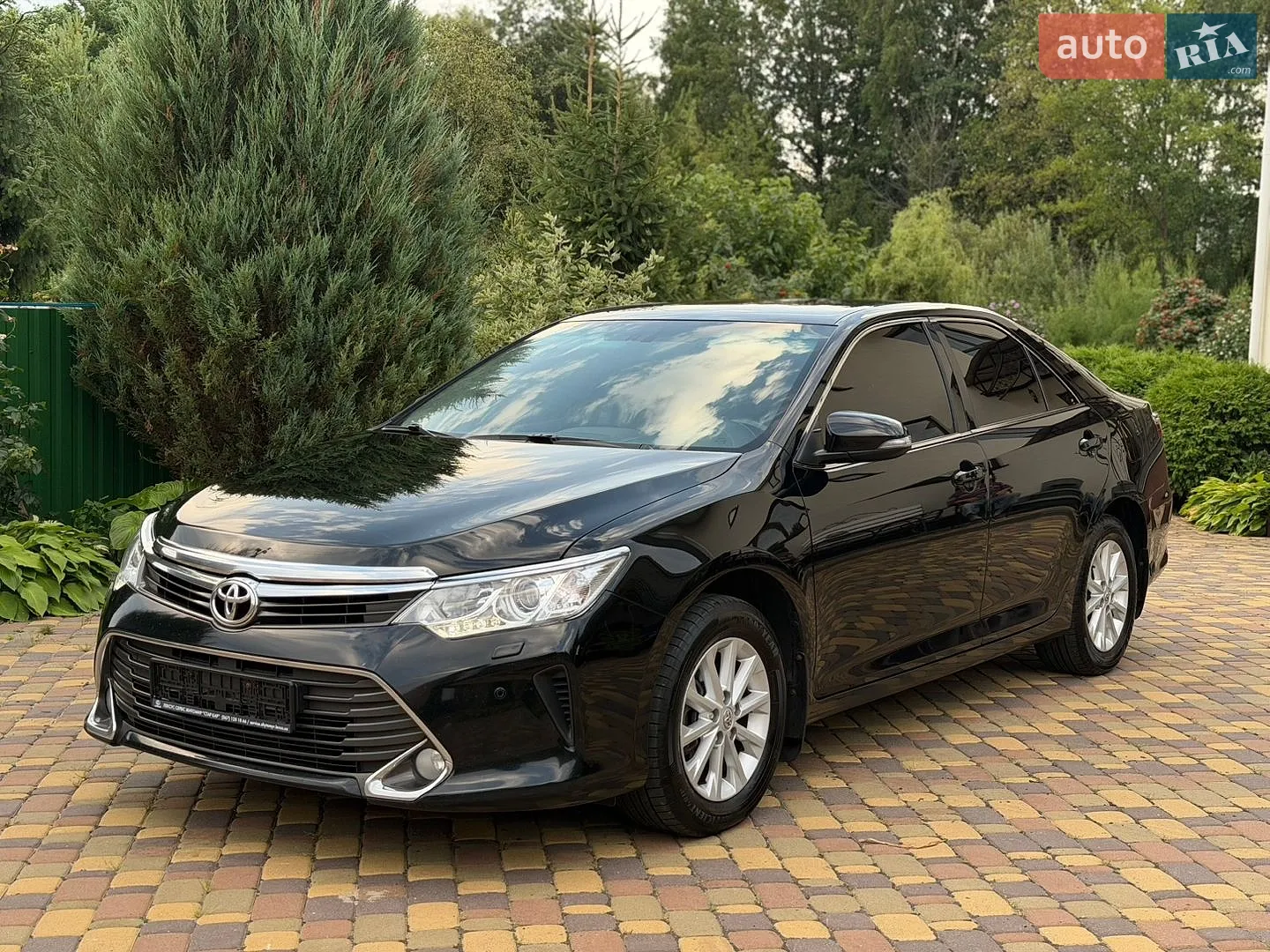 Toyota Camry, 2015