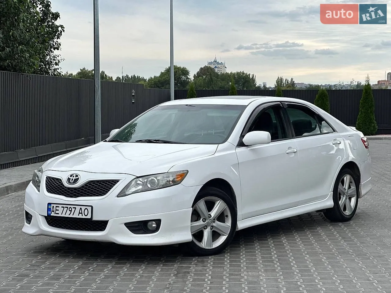 Toyota Camry, 2011