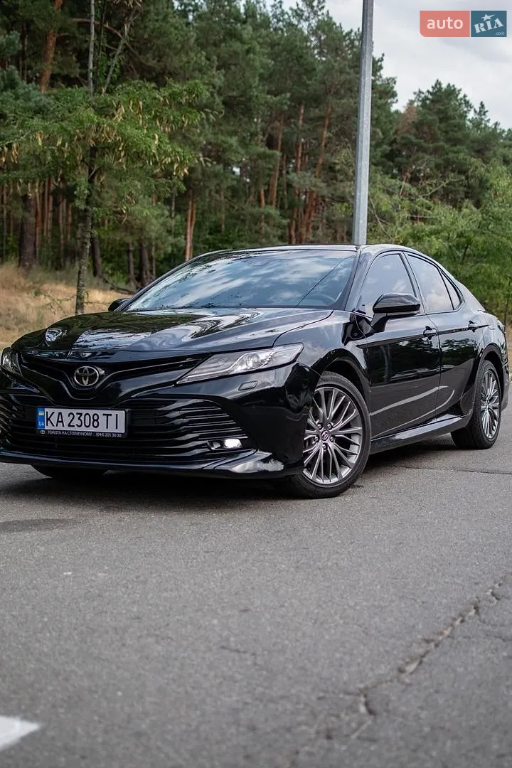 Toyota Camry, 2017