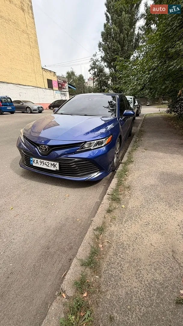 Toyota Camry, 2018