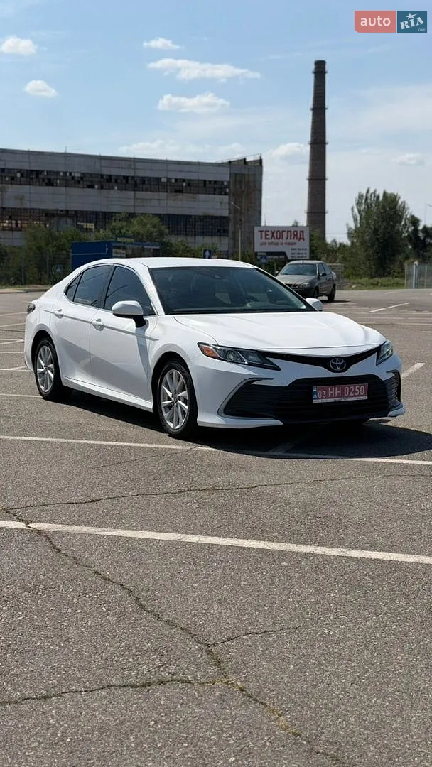 Toyota Camry, 2023