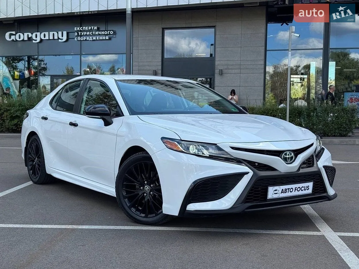 Toyota Camry, 2022