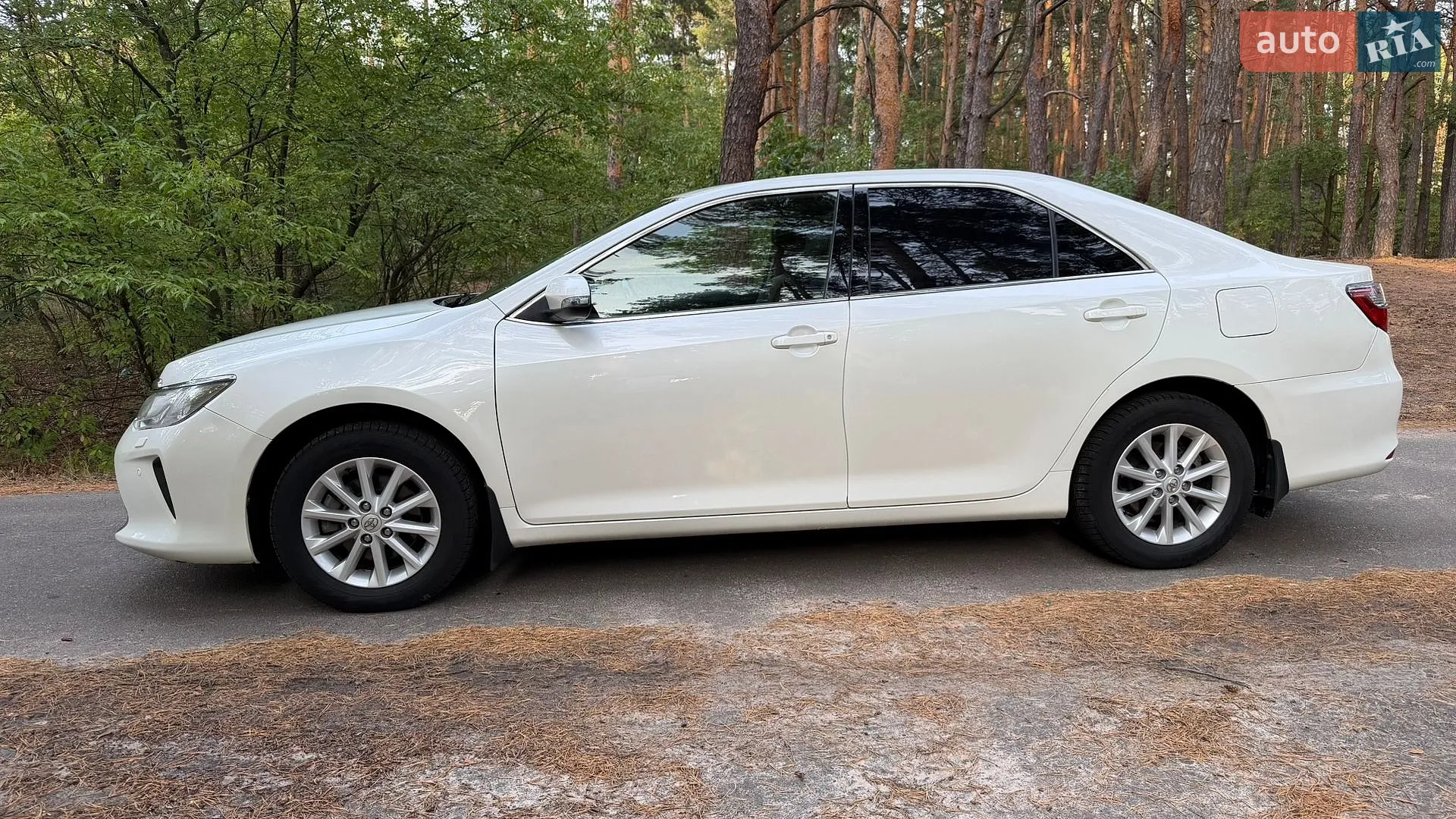 Toyota Camry, 2016