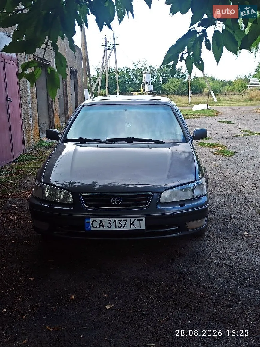 Toyota Camry, 2001